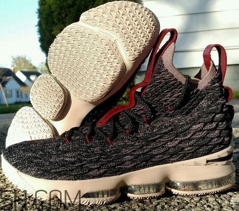 nike lebron 15 pride of ohio俄亥俄的驕傲什么時(shí)候發(fā)售？