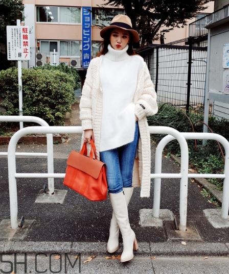 白色毛衣外套怎么搭配？白色毛衣配什么顏色外套？