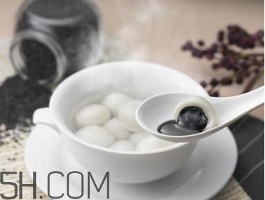 速凍湯圓冷水煮還是熱水煮？速凍湯圓保質(zhì)期多久