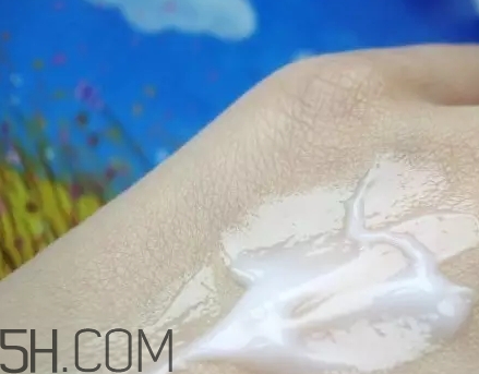 muji無(wú)印良品乳液哪款好？無(wú)印良品乳液區(qū)分