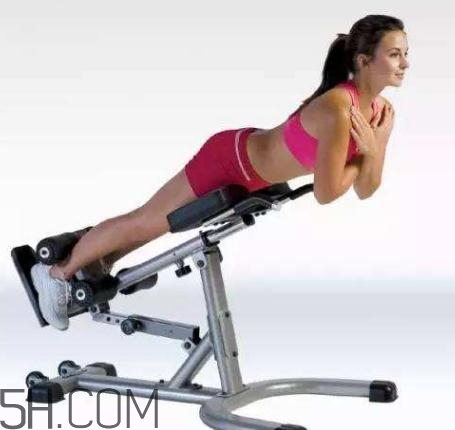 山羊挺身和硬拉哪個(gè)好？山羊挺身動(dòng)作的好處