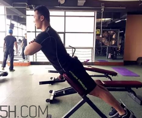 山羊挺身會傷腰嗎？山羊挺身能治療腰突嗎？