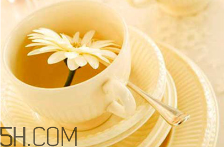 真蜂蜜和假蜂蜜的區(qū)別？蜂蜜家庭食療方