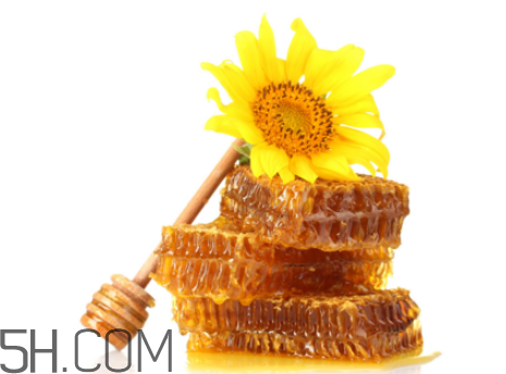 真蜂蜜和假蜂蜜的區(qū)別？蜂蜜家庭食療方