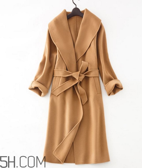 毛呢大衣干洗多少錢？毛呢大衣和羊呢大衣有什么區(qū)別