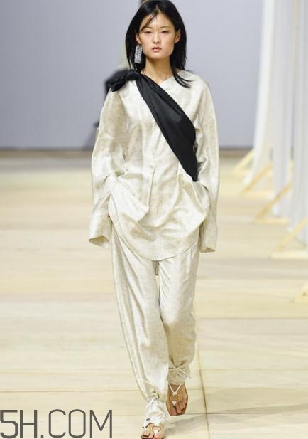 low classic2018春夏系列怎么樣_好看嗎？