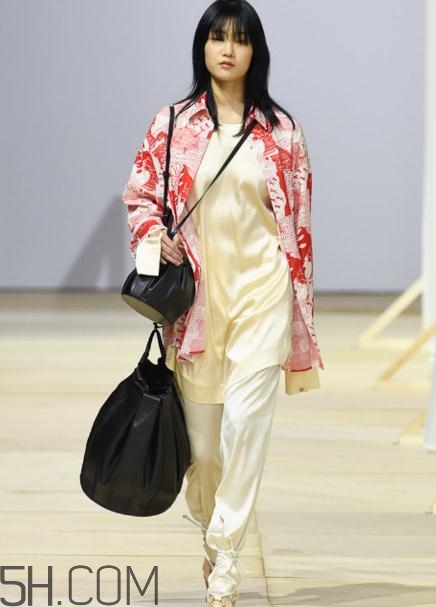 low classic2018春夏系列怎么樣_好看嗎？