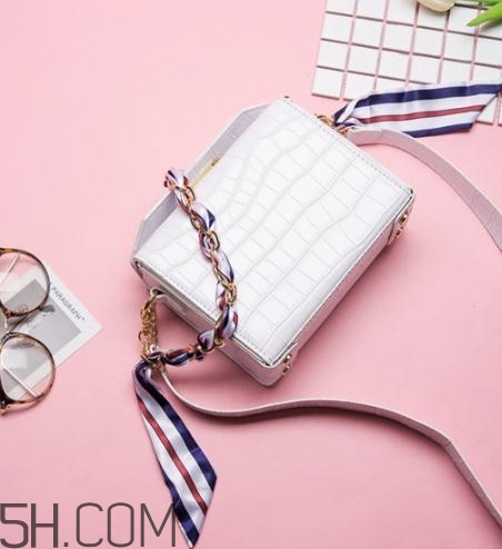 包包變形了怎么復(fù)原？包包被壓變形如何恢復(fù)？