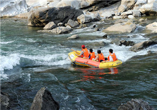 漂流有年齡限制嗎？漂流需要帶什么東西？