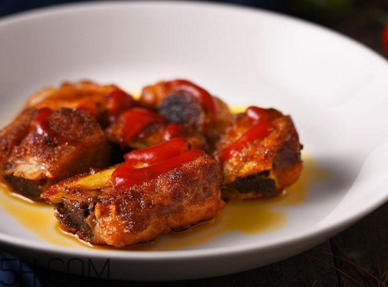 糖醋排骨醋什么時(shí)候放？糖醋排骨對身體有什么好處