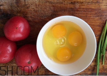 番茄炒蛋有什么好處？西紅柿炒雞蛋不能和什么一起吃