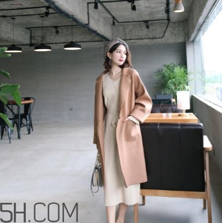 雙面羊絨大衣能熨燙嗎？雙面羊絨大衣怎么熨燙？