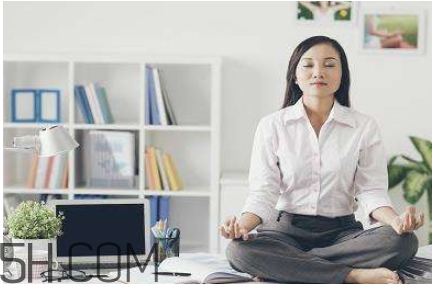 辦公室瑜伽有哪些動(dòng)作？練瑜伽瘦腿效果怎么樣？