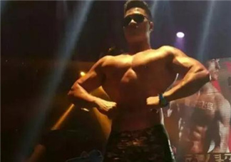 飛鳥能練胸肌嗎？臥推和飛鳥哪個更練胸？