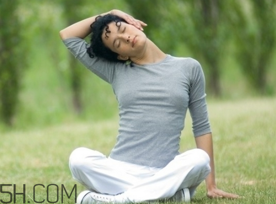 女性是學(xué)太極好還是瑜伽好？女性練瑜伽的好處