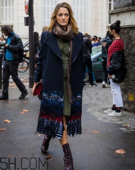 羊毛大衣掉色正常嗎？羊毛大衣掉色怎么辦？