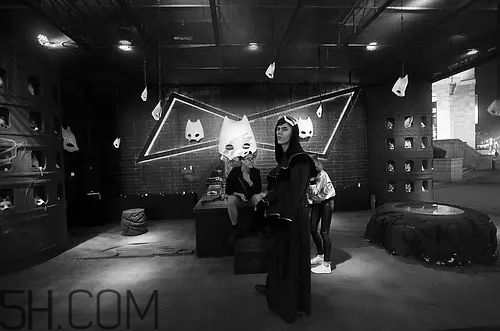 血色百威是什么？血色百威紅色的是什么？