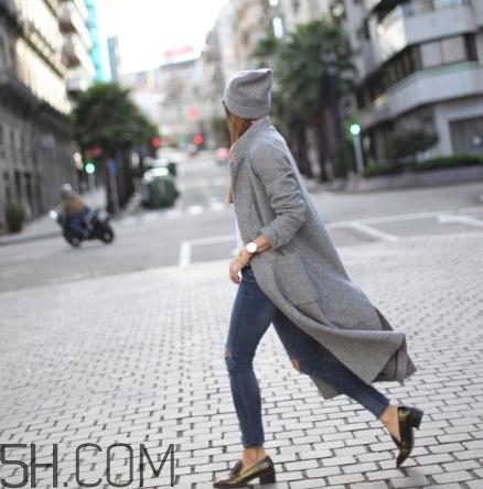 羊毛大衣能淋雨嗎？羊毛大衣可以暴曬嗎？