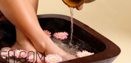 練瑜伽穿什么好？練瑜伽后可以泡腳嗎？