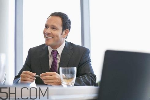 肺氣腫會(huì)傳染嗎？肺氣腫吃什么藥？