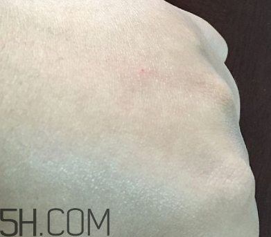 百雀羚氣墊bb適合什么年齡？百雀羚氣墊bb色號試色