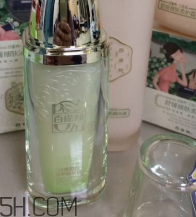 百雀羚精華液怎么打開？百雀羚精華液怎么開蓋