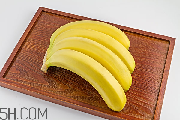 晚上睡覺前吃什么水果好還能減肥 晚上睡覺前吃什么水果好還能減肥