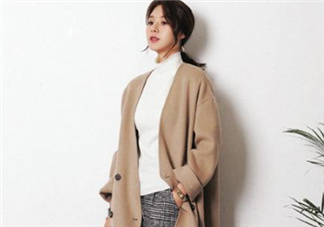 羊毛大衣掉色正常嗎？羊毛大衣掉色怎么辦？