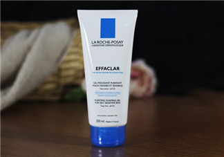 理膚泉洗面奶怎么用？理膚泉洗面奶洗不干凈