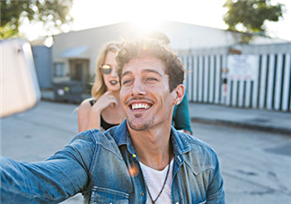 肺氣腫為什么呼吸困難？肺氣腫為什么嗓子發(fā)癢？