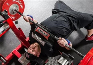 什么是斷頭臺臥推？杠鈴斷頭臺臥推怎么做？