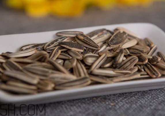 一朵向日葵能結(jié)多少葵花籽？葵花籽為什么也會致癌