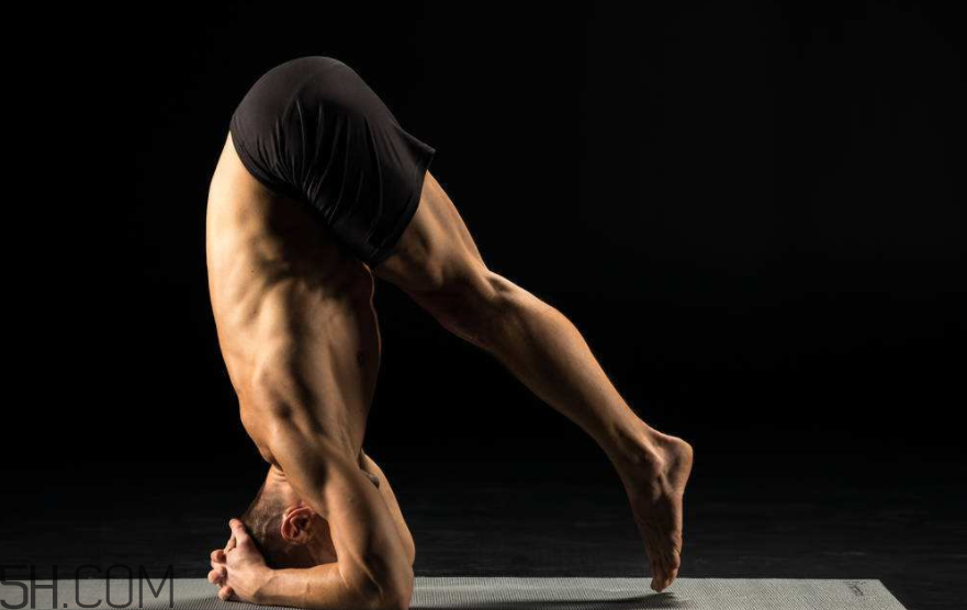 練瑜伽要穿內(nèi)衣嗎？練瑜伽會(huì)使小腿變粗嗎？