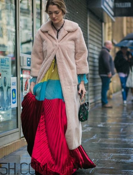 梨形身材冬天怎么穿？梨形身材冬季穿衣搭配