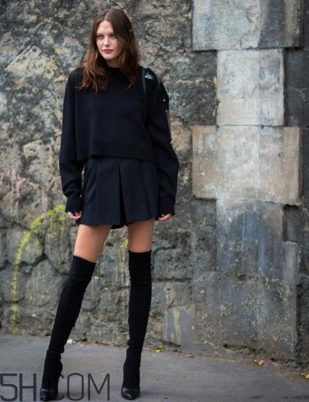 棕色頭發(fā)穿什么衣服？棕色頭發(fā)搭配什么衣服好看？