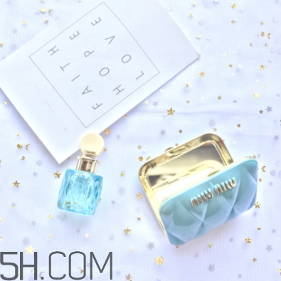 miumiu香水黃蓋和紅蓋哪個(gè)好聞？miumiu紅蓋黃蓋區(qū)別