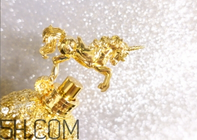 安娜蘇獨角獸香水怎么打開？安娜蘇獨角獸香水真假辨別