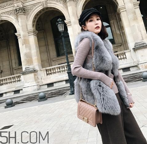 狐貍毛馬甲什么季節(jié)穿？狐貍毛馬甲多少度能穿？