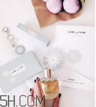 elie saab girl of now香水怎么樣？girl of now香水好聞嗎