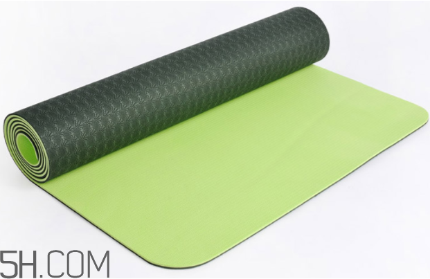 練完瑜伽可以游泳嗎？初學(xué)者用多厚的瑜伽墊？