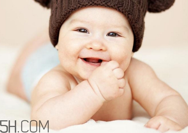 寶寶多大可以用創(chuàng)可貼？寶寶用創(chuàng)可貼注意事項(xiàng)