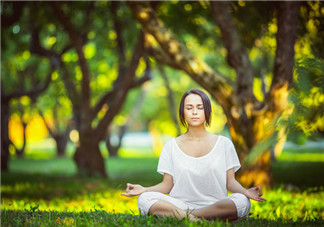 飯后多久可以練瑜伽？練高溫瑜伽的注意事項(xiàng)