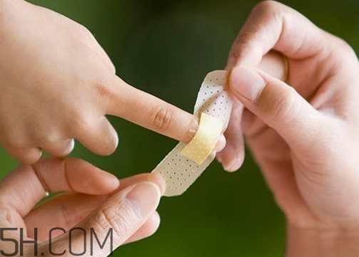 創(chuàng)可貼的用處是什么？創(chuàng)可貼哪些傷口能用