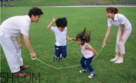 無繩跳繩和有繩跳繩哪個好？跳繩腿會變粗嗎？