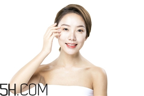 青春痘會(huì)長(zhǎng)在哪里？青春痘會(huì)癢嗎？