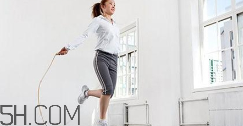 跳繩會傷膝蓋嗎？怎樣跳繩不傷膝蓋？