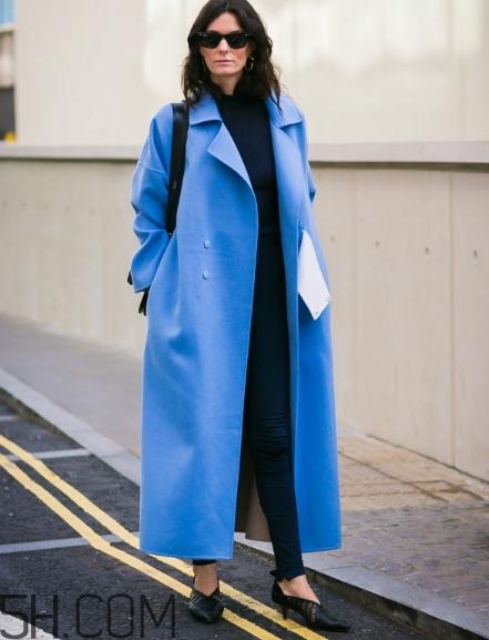 胸大的人適合穿什么衣服？胸大的女生穿什么衣服好看？