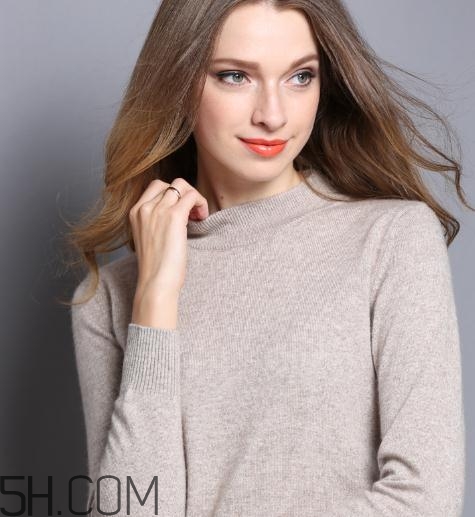 羊絨毛衣會(huì)縮水嗎？羊絨毛衣縮水怎么辦？