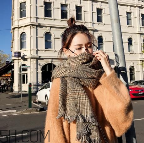 怎樣辨別貂絨毛衣真假？貂絨毛衣真假鑒別