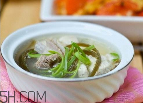 羊排可以燉海帶嗎 羊排能和海帶一起燉嗎 羊排可以燉海帶嗎 羊排能和海帶一起燉嗎